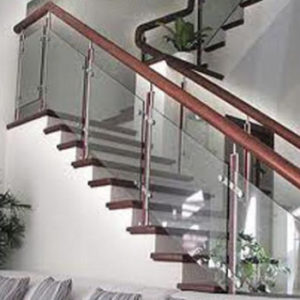 Cầu thang kính đẹp